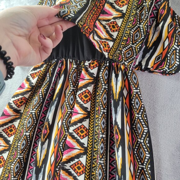 Rue21 Juniors Cold Shoulder Aztec‎ Print Dress M Multicolor Boho Festival Summer - Picture 3 of 8